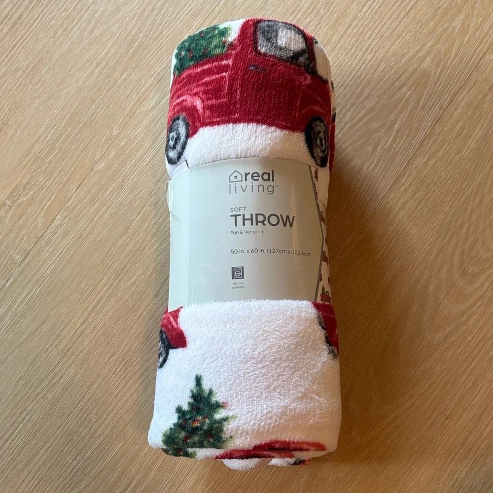 NEW Real Living Holiday Red Truck Throw Blanket